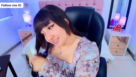 Emma Monserratt online show from March 18, 8:23 pm