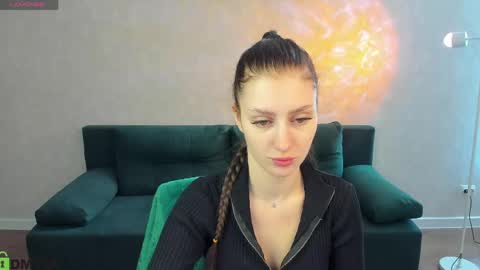 Snapshot of emma_myer chatting on April 15, 2:18 am Emma Myer online show from April 15, 2:18 am