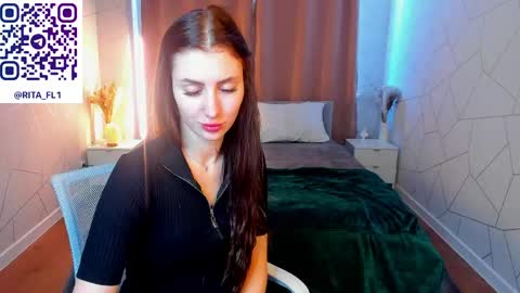 Snapshot of emma_myer chatting on April 25, 1:41 am Emma Myer online show from April 25, 1:41 am