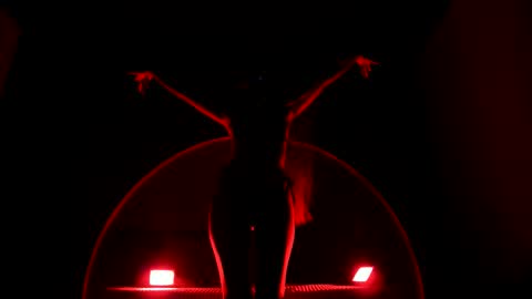     online show from March 5, 10:22 am