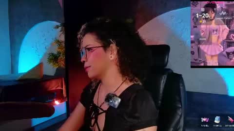 Snapshot of emma_nakamura chatting on June 24, 10:25 am online show from June 24, 10:25 am