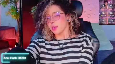 Snapshot of emma_nakamura chatting on July 8, 10:20 am online show from July 8, 10:20 am