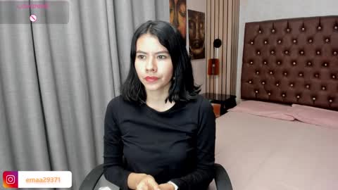 Snapshot of emma_petite4u chatting on February 12, 7:56 pm Emma online show from February 12, 7:56 pm
