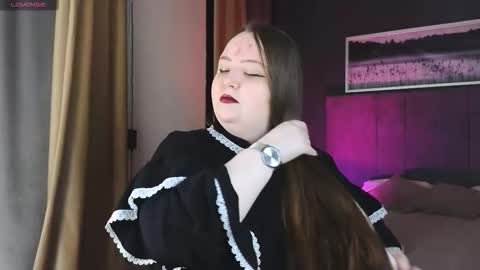 Snapshot of emma_razoom chatting on October 14, 1:50 am Emma Razumovskaya online show from October 14, 1:50 am