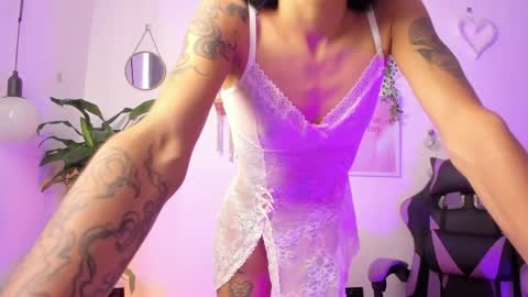 Emma online show from April 15, 2:35 pm