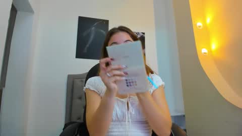 emma online show from September 17, 3:08 am