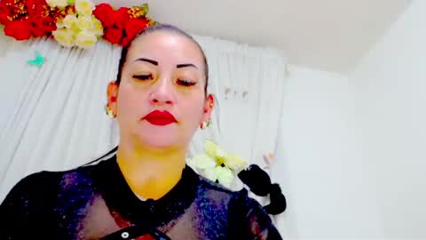 Snapshot of emma_saenzz chatting on December 5, 3:59 am emma_saenzz online show from December 5, 3:59 am