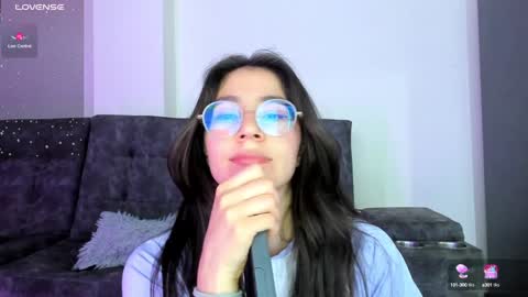 Emma online show from December 21, 3:03 am