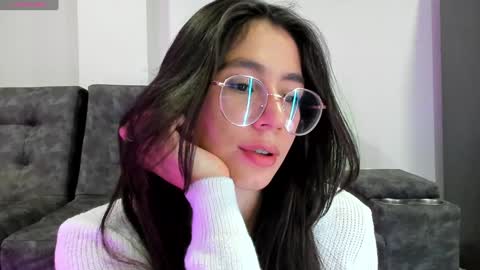 Emma online show from January 29, 1:48 am