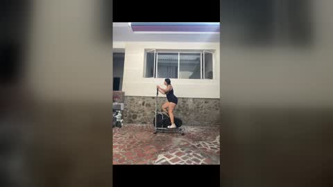 Snapshot of emma_sanz__ chatting on February 28, 2:40 pm Emma Sanz online show from February 28, 2:40 pm