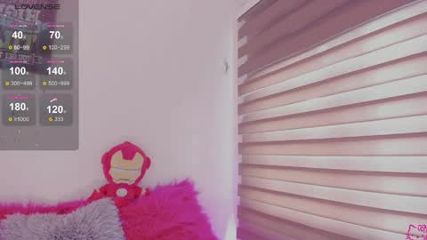 Snapshot of emma_soffia chatting on May 28, 9:34 pm EMMA online show from May 28, 9:34 pm