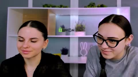 emma_swee online show from February 7, 12:20 pm