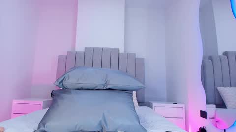 Emma online show from November 12, 11:54 am