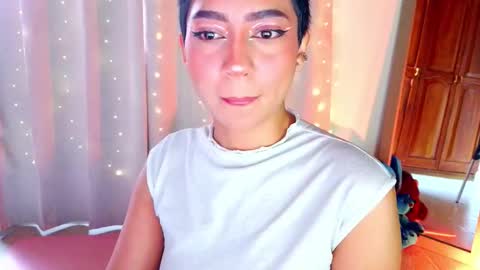 Snapshot of emma_web_ chatting on March 6, 5:42 pm Emma web online show from March 6, 5:42 pm