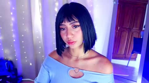 Snapshot of emma_web_ chatting on March 10, 6:46 pm Emma web online show from March 10, 6:46 pm