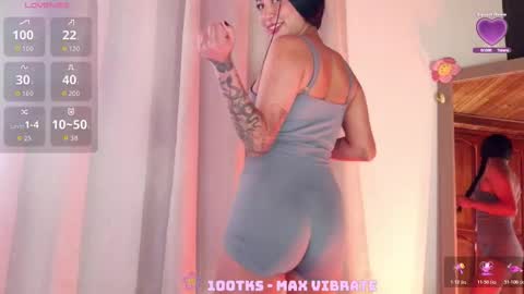 Snapshot of emma_web_ chatting on March 19, 3:27 pm Emma web online show from March 19, 3:27 pm