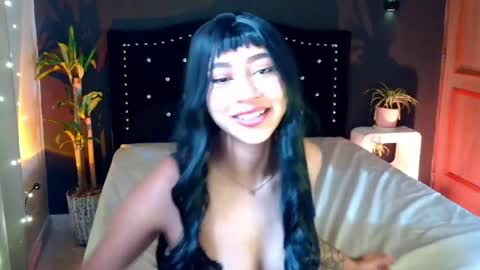 Snapshot of emma_web_ chatting on April 16, 3:13 pm Emma web online show from April 16, 3:13 pm