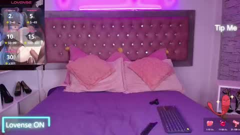 neko  online show from September 8, 9:25 pm