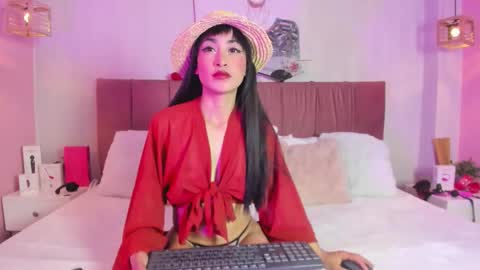 Emma online show from February 11, 9:53 pm