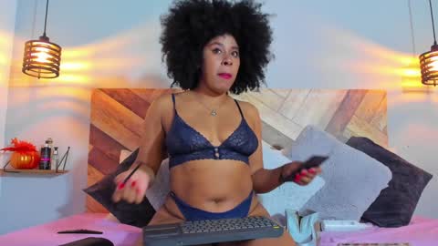 Emma Brant online show from December 18, 1:05 am