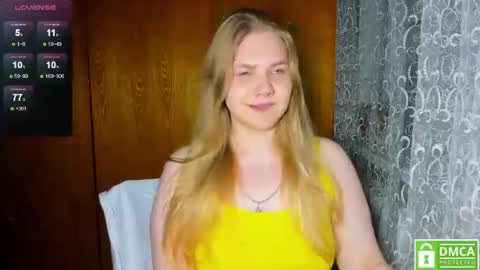 Snapshot of emmafrizea chatting on July 13, 10:34 pm Hello Im newMake me cumPVT 12tk for min ALL INCLUSIVE online show from July 13, 10:34 pm