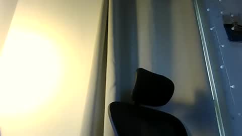 Snapshot of emmagold123 chatting on December 23, 6:44 am Ariel online show from December 23, 6:44 am