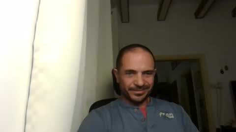 Snapshot of emmagold123 chatting on January 11, 3:31 pm Ariel online show from January 11, 3:31 pm