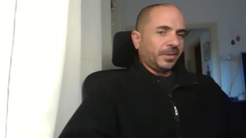 Snapshot of emmagold123 chatting on January 31, 1:12 pm Ariel online show from January 31, 1:12 pm