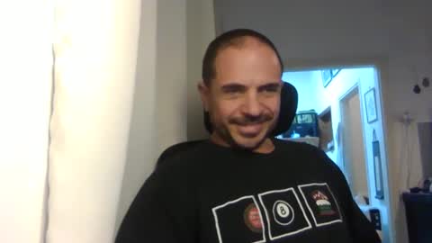 Snapshot of emmagold123 chatting on February 12, 7:45 pm Ariel online show from February 12, 7:45 pm