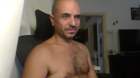 Snapshot of emmagold123 chatting on September 19, 1:01 pm Ariel online show from September 19, 1:01 pm