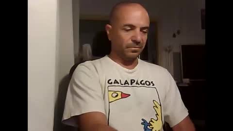 Snapshot of emmagold123 chatting on October 16, 4:02 am Ariel online show from October 16, 4:02 am