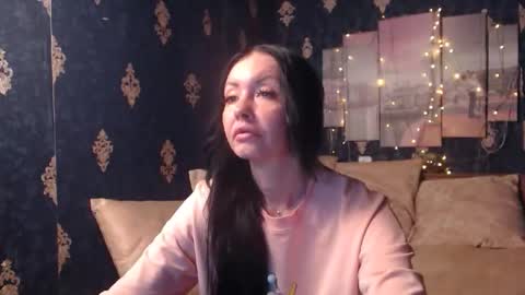 EmmaGoldX online show from November 4, 8:19 pm