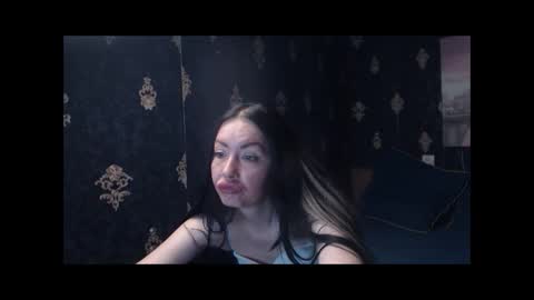 EmmaGoldX online show from April 17, 1:47 pm