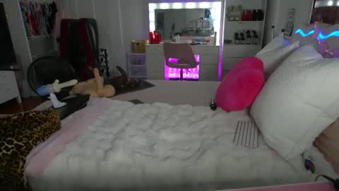 emmagray01 online show from February 4, 2:34 pm