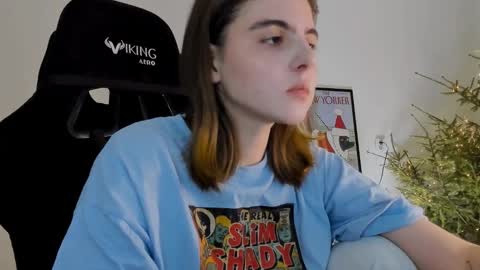 Emma online show from January 6, 8:07 pm