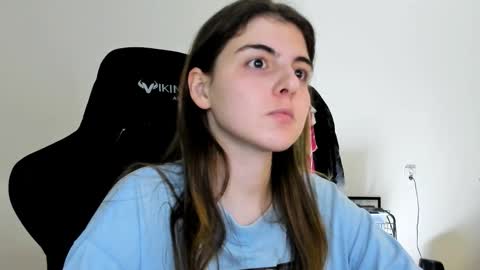 Emma online show from December 5, 7:54 pm