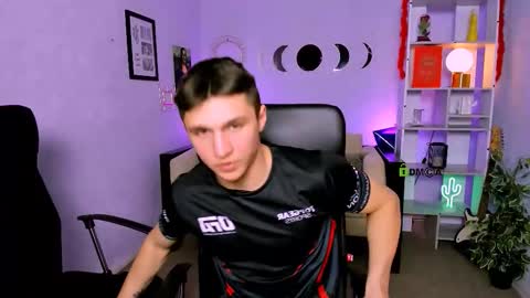 Emmi online show from February 23, 1:08 pm