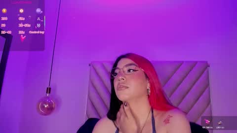 Emma online show from November 17, 3:01 am