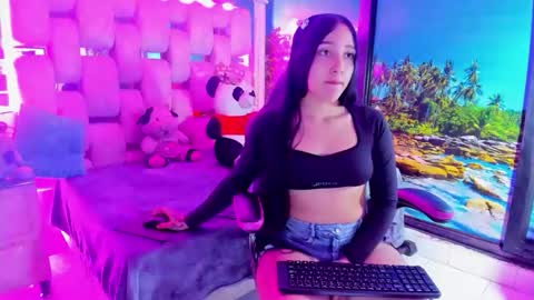 Emma online show from April 29, 12:53 pm