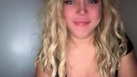 YourDreamGirl Emma  online show from February 7, 1:53 am