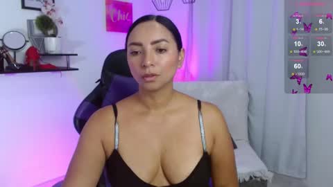Emmi Cam online show from April 10, 1:16 pm