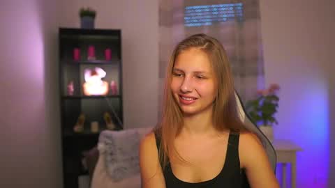 Emmie online show from January 17, 2:22 pm