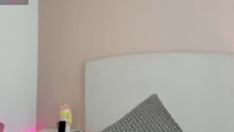 Snapshot of emmiily_z chatting on July 29, 7:12 pm Emmiily online show from July 29, 7:12 pm