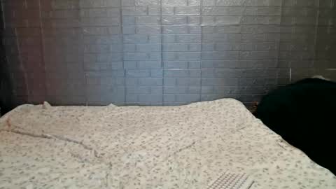 Emmily000 online show from March 15, 6:36 pm