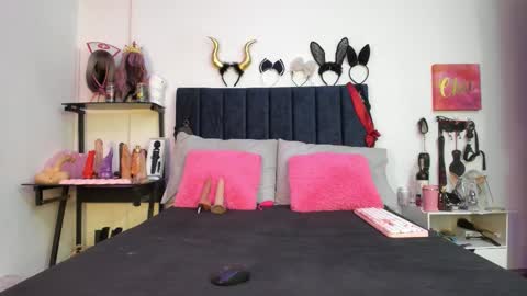          online show from February 2, 12:26 pm