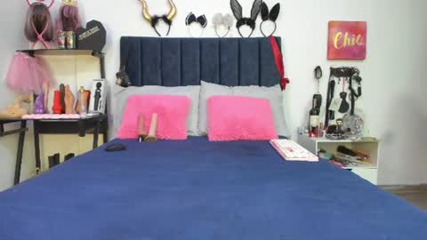          online show from June 26, 12:42 pm
