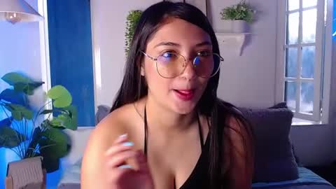 Snapshot of emmily_jane chatting on July 25, 1:30 pm EMMILY online show from July 25, 1:30 pm