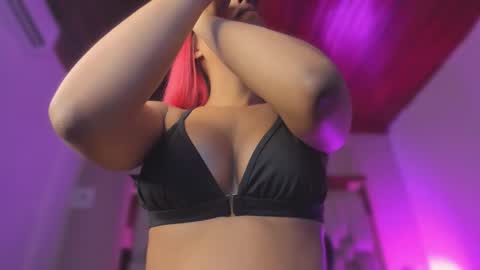    online show from March 17, 11:46 am