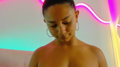 Snapshot of emmilybratz chatting on June 25, 2:21 pm EMMILY online show from June 25, 2:21 pm