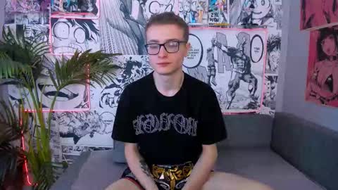 Snapshot of emmit_barker chatting on February 15, 3:09 pm Emmit online show from February 15, 3:09 pm